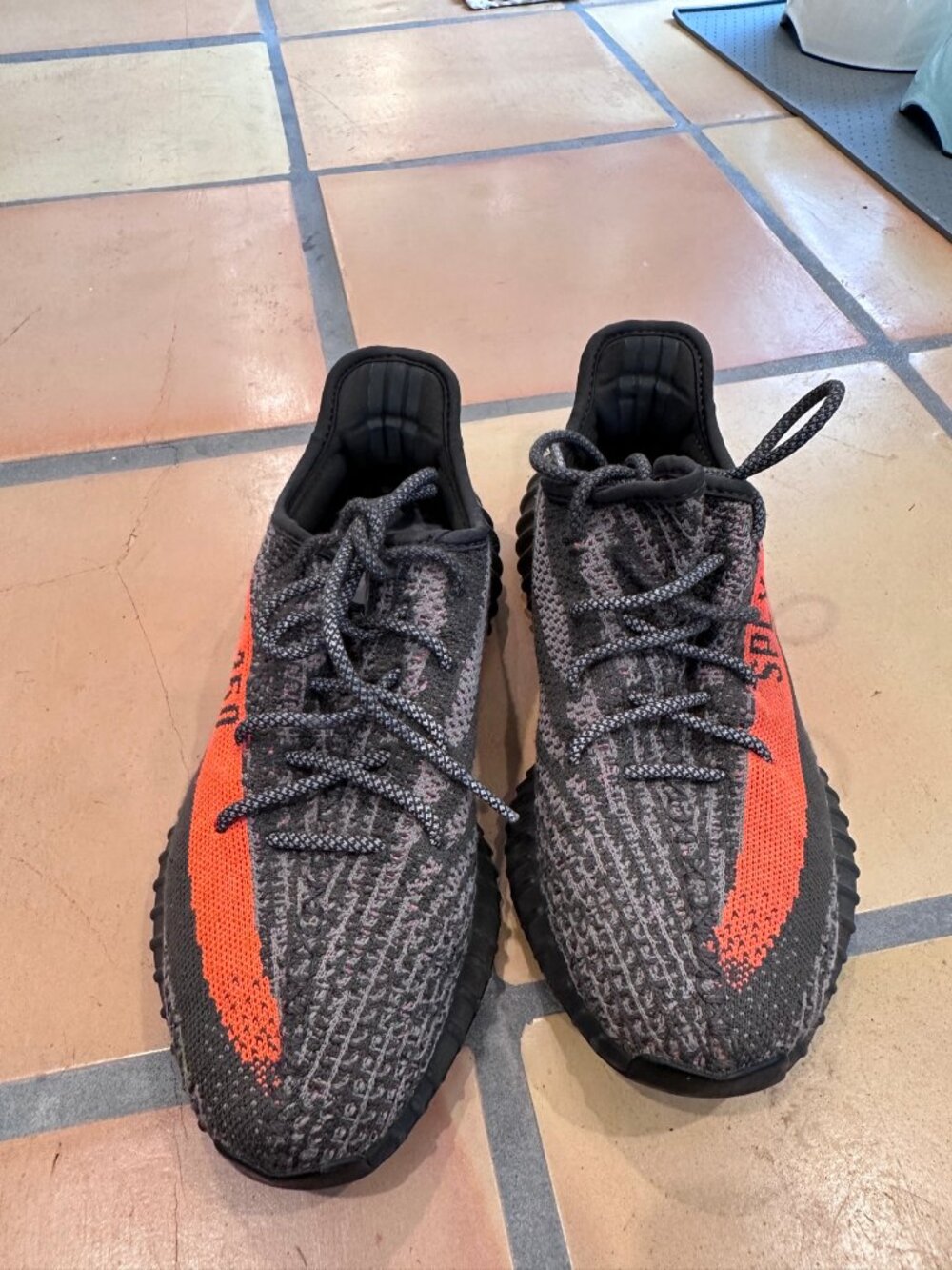 adidas Yeezy Boost 350 V2 Beluga | Mens US 8 | Pre-Owned